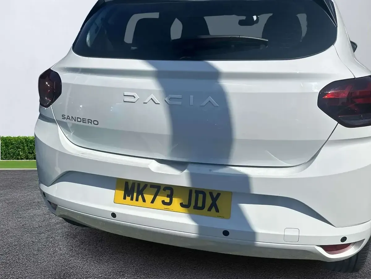 Used Dacia Sandero Expression 2023 White Hatchback
