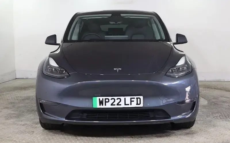 Used Tesla Model Y Long Range AWD 286 kW (389 HP) 2025 SUV