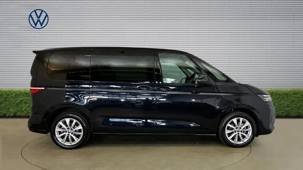 Used VW Multivan Life 150 HP (110 kW) 2025 Black MPV