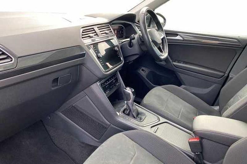 Used VW Tiguan Elegance 150 HP (110 kW) 2022 Black SUV