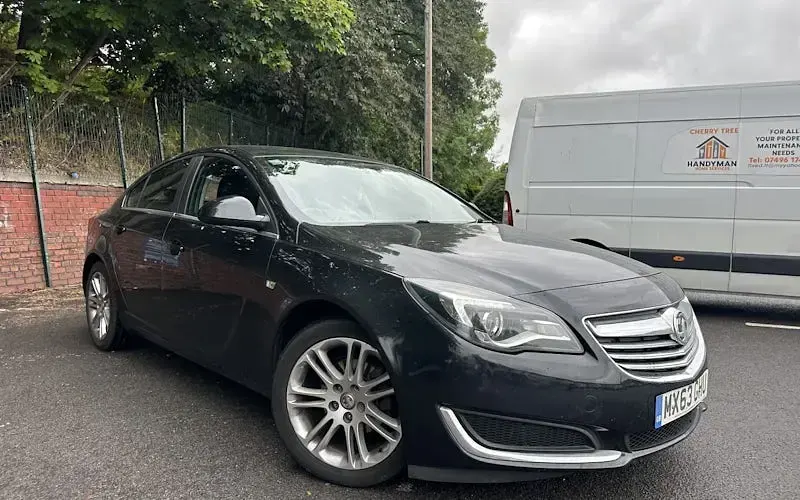 Used Vauxhall Insignia Design Edition 140 HP (102 kW) 2015 Hatchback