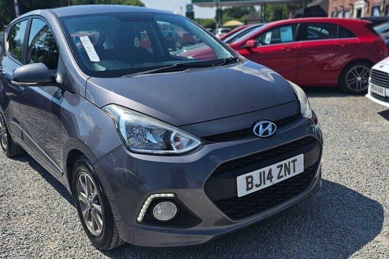 Grey Used 2014 Hyundai i10 Premium Hatchback | £3,695 (Fair price) - Image 1/1