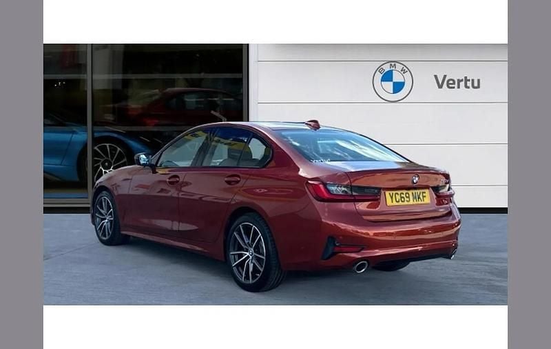 Used BMW 320 Sport Line 190 HP (139 kW) 2020 Orange Sedan