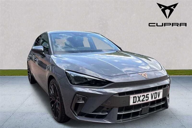 Grey Used 2025 Cupra Leon Hatchback | £29,000 (Expensive) - Image 1/4