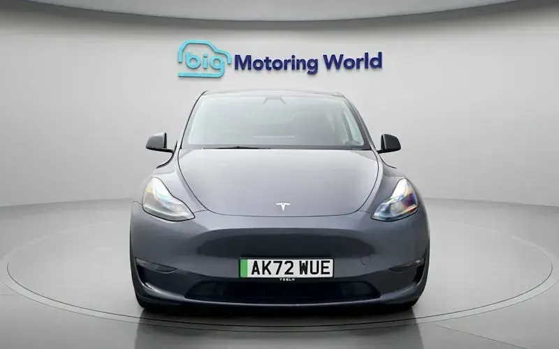 Used Tesla Model Y Long Range AWD 286 kW (389 HP) 2025 SUV