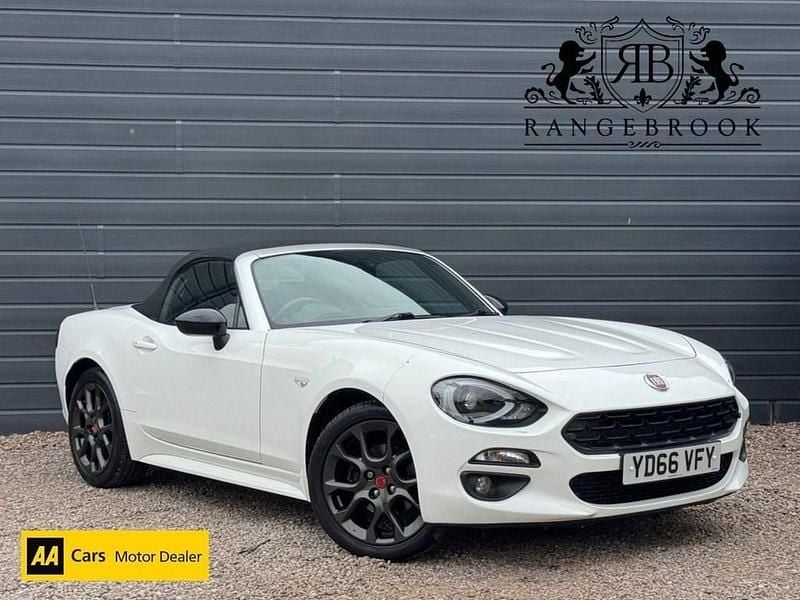 White Used 2016 Fiat 124 Spider Lusso Plus Cabriolet | £11,199 (Fair price) - Image 1/3