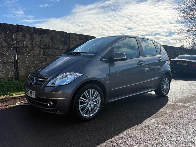Used Mercedes A160 Elegance 82 HP (60 kW) 2010 Grey Hatchback