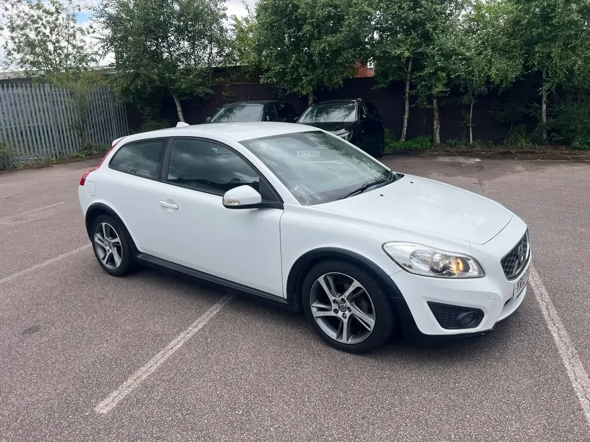 Used Volvo C30 SE 2012 White Hatchback