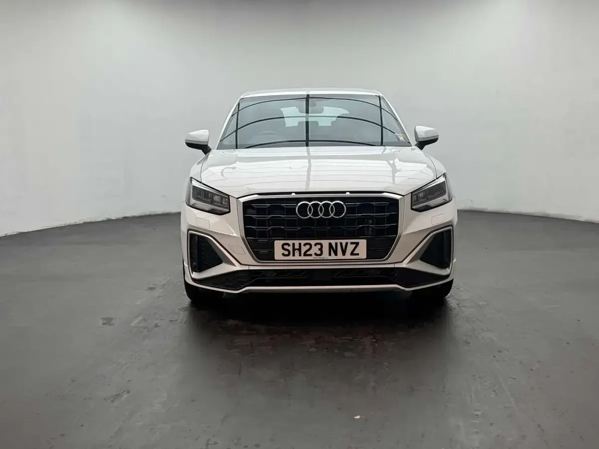Used Audi Q2 S-Line 150 HP (110 kW) 2023 White SUV