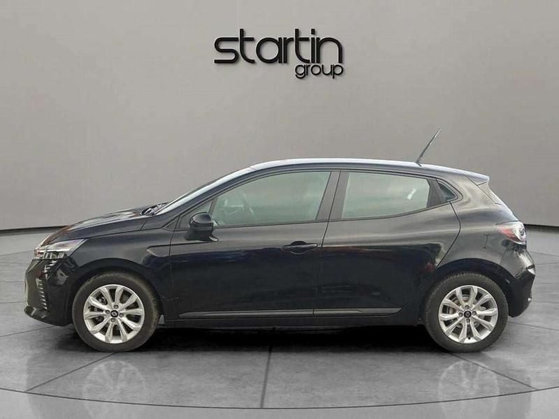 Used Renault Clio V Evolution 145 HP (106 kW) 2024 Black Hatchback