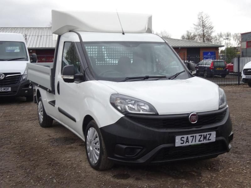 Used Fiat Doblò 2021 White MPV