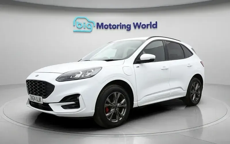 Used Ford Kuga ST-Line 224 HP (164 kW) 2023 White SUV