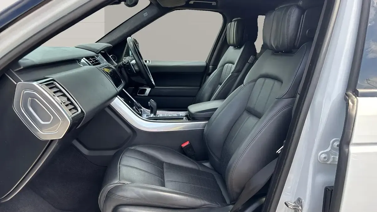 Used Land Rover Range Rover Sport Autobiography Dynamic 306 HP (225 kW) 2019 Yulong white SUV