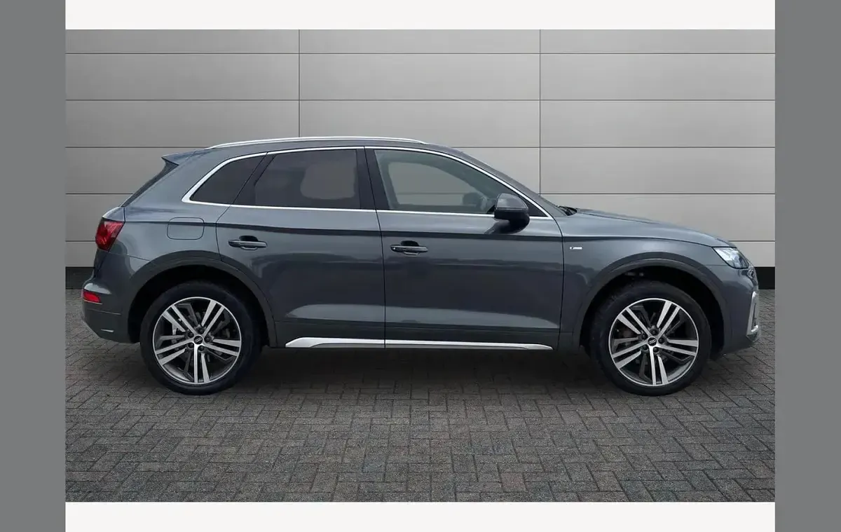 Used Audi Q5 Competition 367 HP (269 kW) 2021 Daytona grey SUV