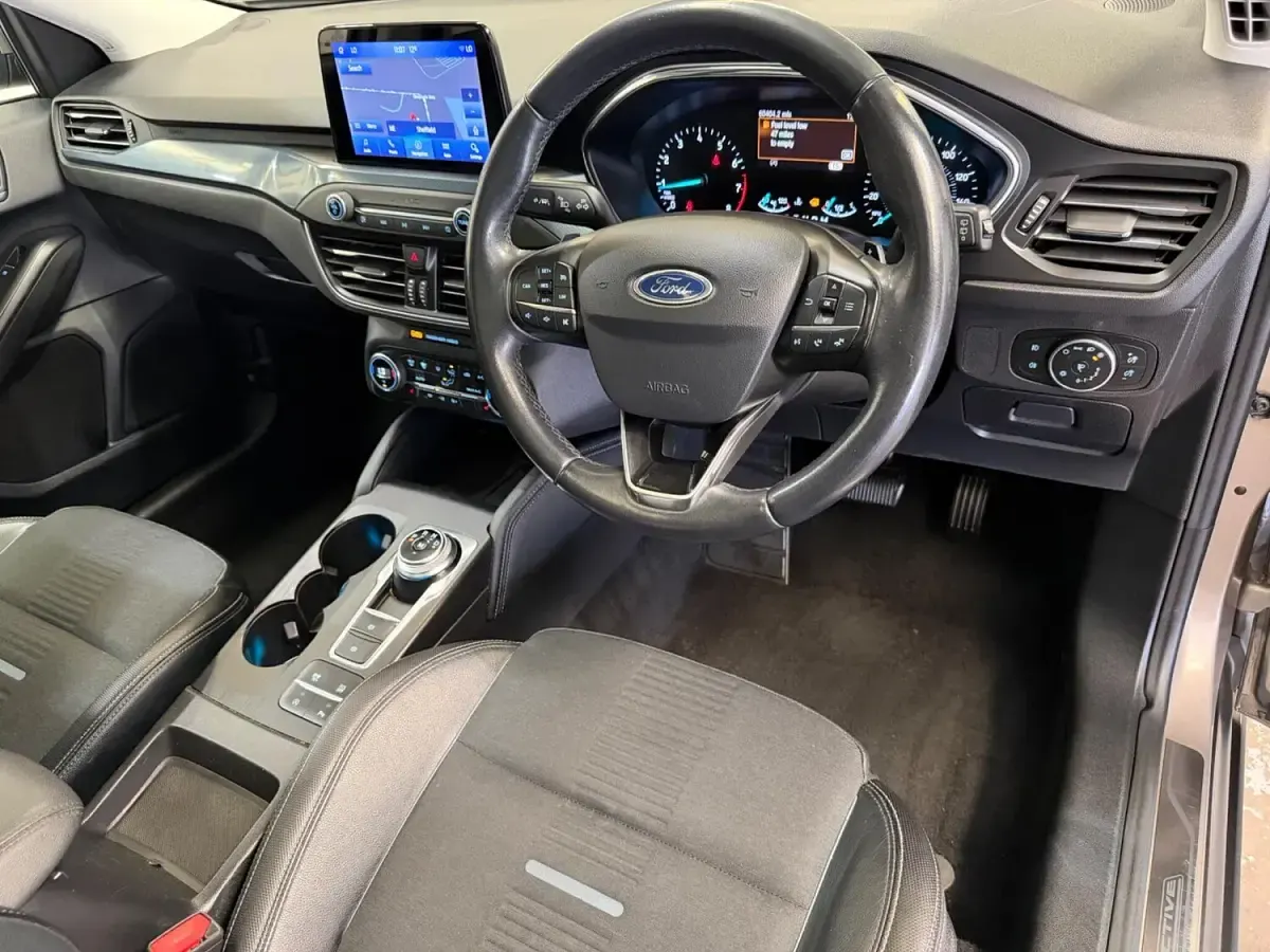 Used Ford Focus Active 125 HP (91 kW) 2019 Silver Estate