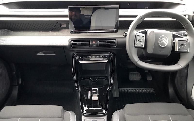 Used Citroën e-C3 83 kW (113 HP) 2025 Black Hatchback