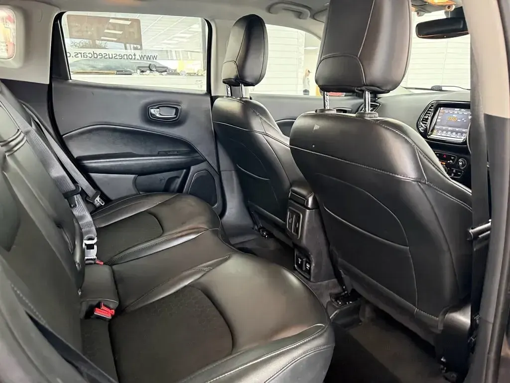 Used Jeep Compass Night Eagle 140 HP (102 kW) 2019 Black SUV