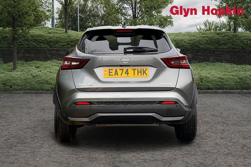 Used Nissan Juke N-Connecta 143 HP (105 kW) 2024 Grey SUV