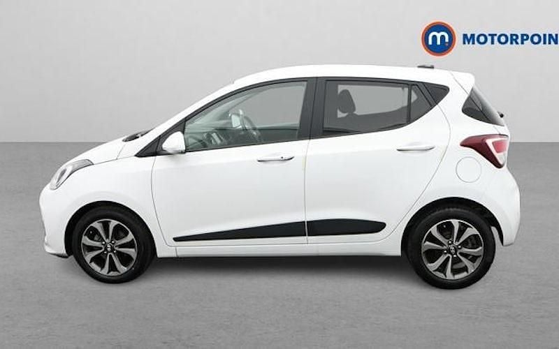 Used Hyundai i10 Premium SE 88 HP (64 kW) 2020 White Hatchback