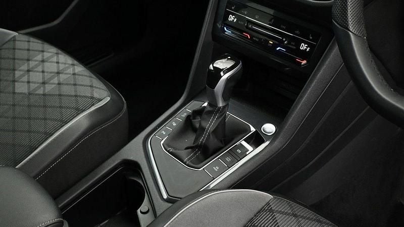 Image 2/4
