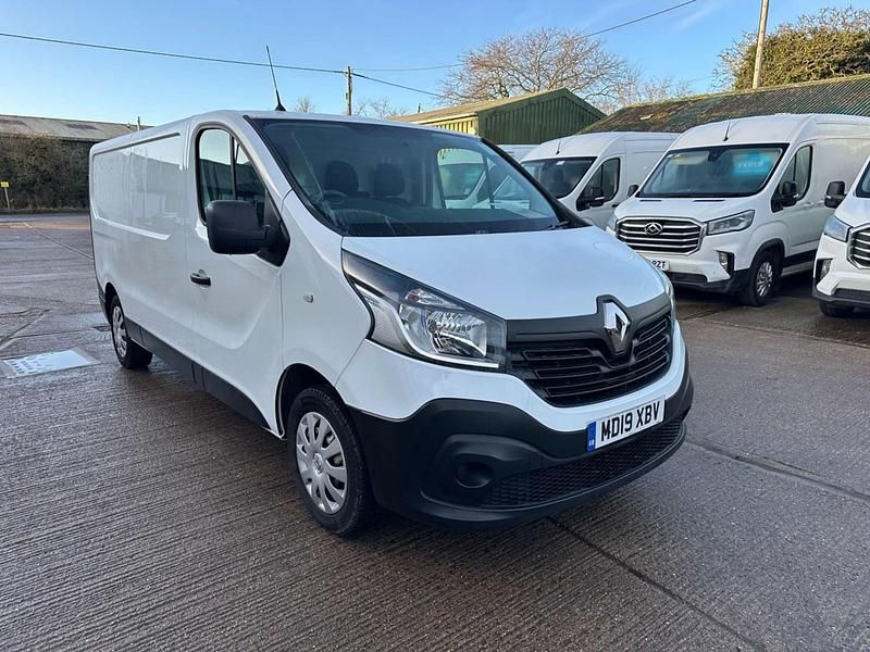 Used Renault Trafic Business 2019 White MPV
