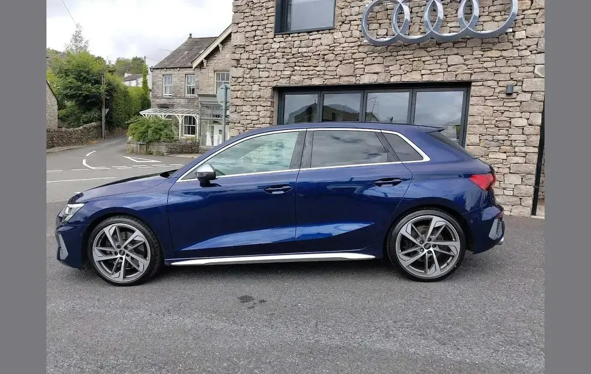 Used Audi S3 Sportback Comfort 306 HP (225 kW) 2023 Blue Hatchback