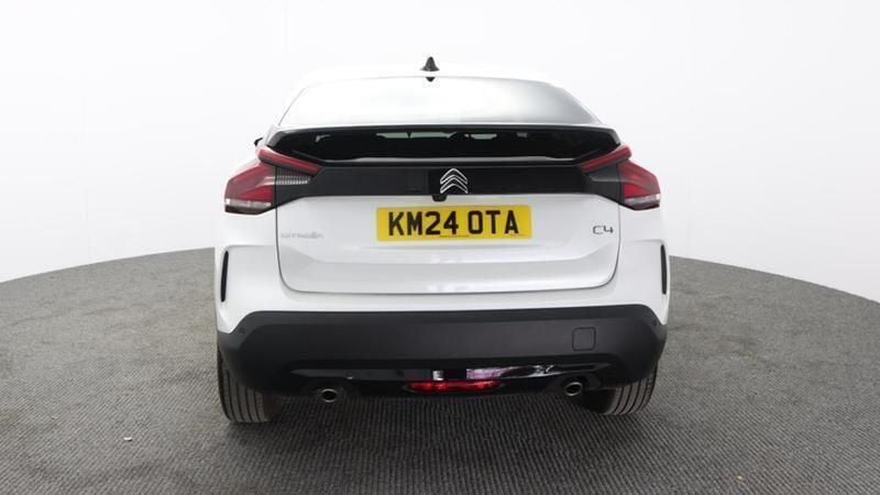 White Used 2024 Citroën C4 PureTech Hatchback | £17,999 (A bit pricey) - Image 1/4
