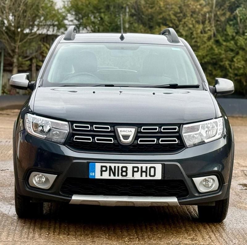 Used Dacia Sandero Ambiance 90 HP (66 kW) 2018 Grey Hatchback