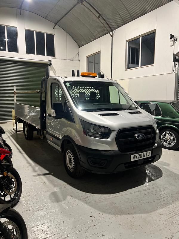Usado Ford Transit 130 CV (95 kW) 2020 Plateado Descapotable