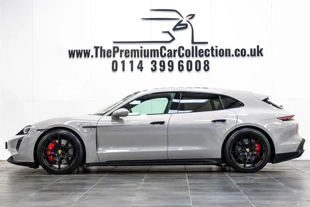 Used Porsche Taycan Sport Turismo 150 kW (204 HP) 2023 Crayon grey Estate