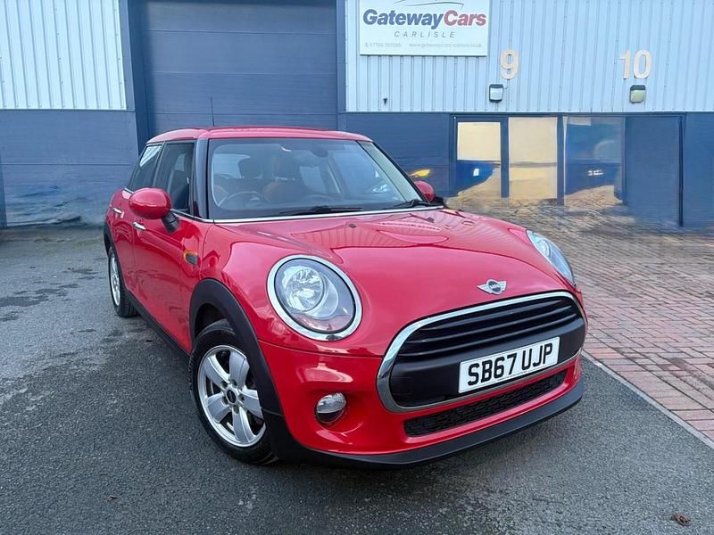 Used Mini ONE Hatch 102 HP (75 kW) 2017 Red Hatchback