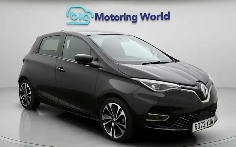 Used Renault Zoe Iconic 100 kW (136 HP) 2022 Hatchback