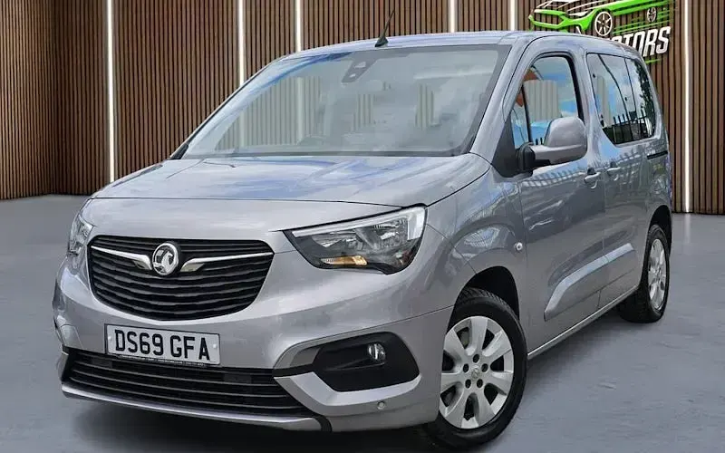 Used Vauxhall Combo 131 HP (96 kW) 2019 MPV