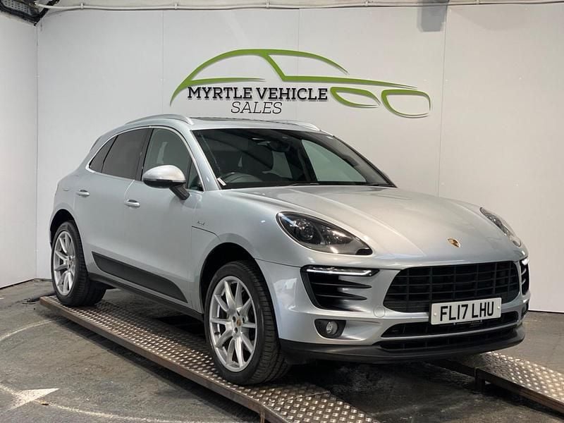Usado Porsche Macan 258 HP (189 kW) 2017 Prateado SUV