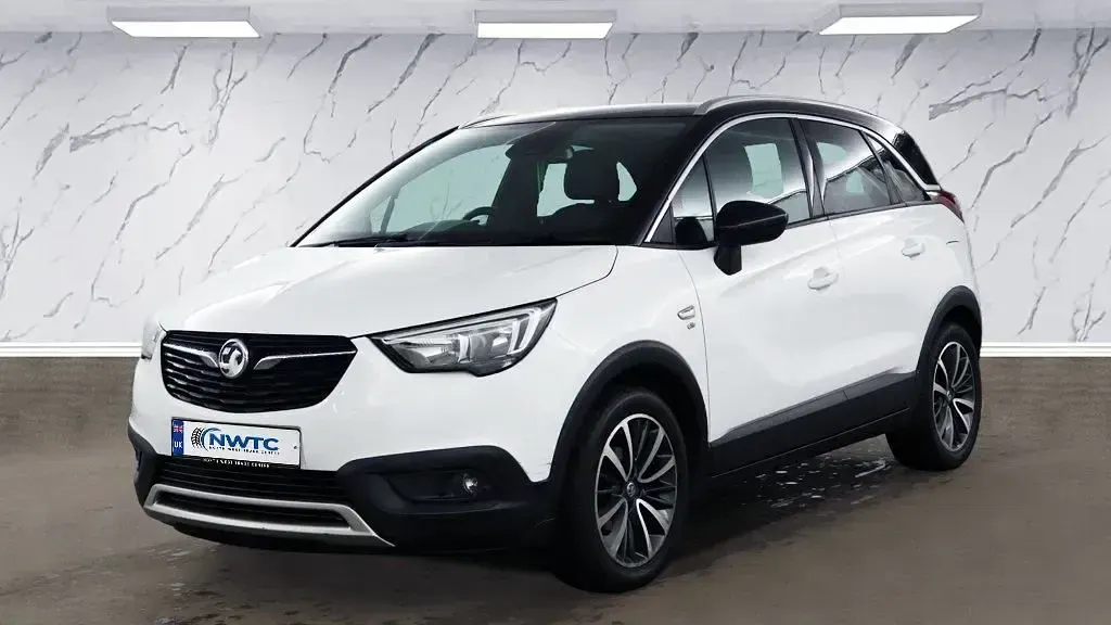 Used Vauxhall Crossland X Elite 81 HP (59 kW) 2018 White SUV