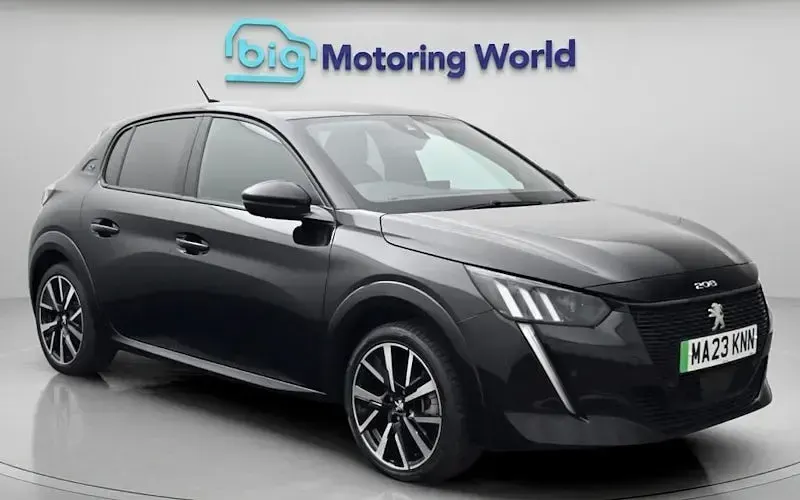 Used Peugeot e-208 GT 100 kW (136 HP) 2023 Hatchback