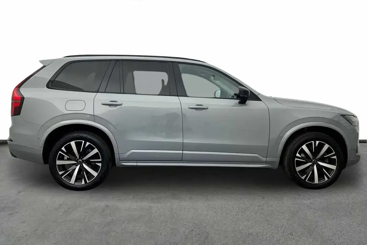 Used Volvo XC90 Plus 455 HP (334 kW) 2025 Grey SUV