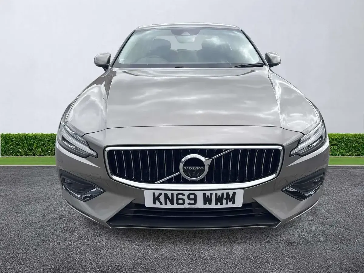 Used Volvo S60 Inscription 250 HP (183 kW) 2019 Grey Sedan