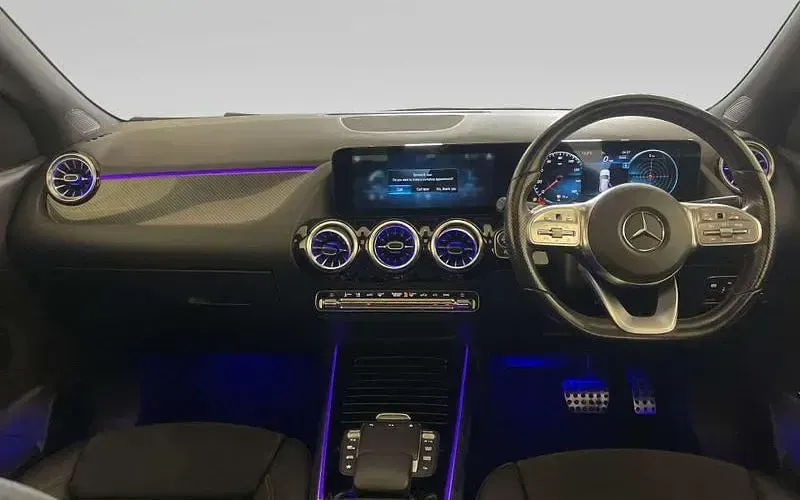 Used Mercedes GLA180 AMG Line Premium Plus 136 HP (100 kW) 2021 Black SUV