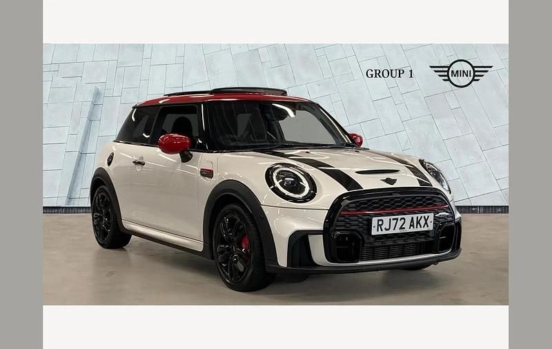 Used Mini John Cooper Works 231 HP (169 kW) 2022 White Hatchback
