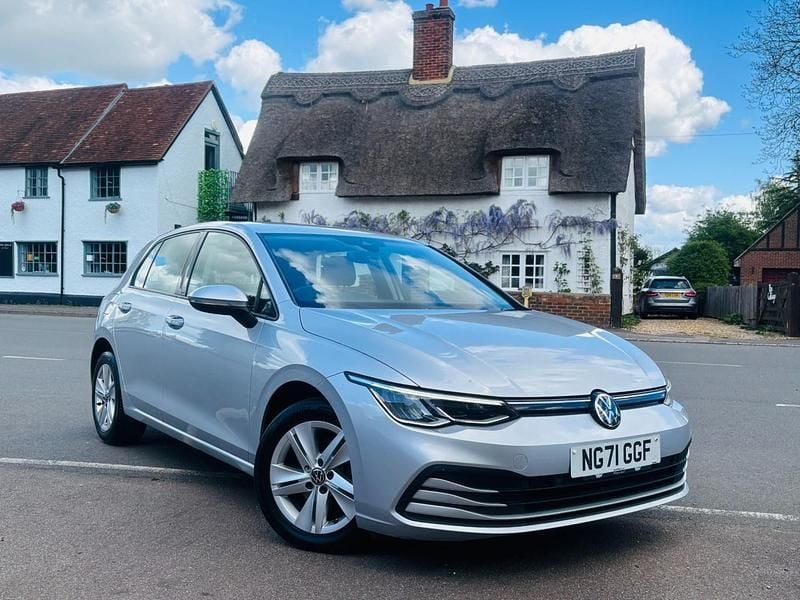 Used VW Golf VIII Life 150 HP (110 kW) 2022 Silver Hatchback