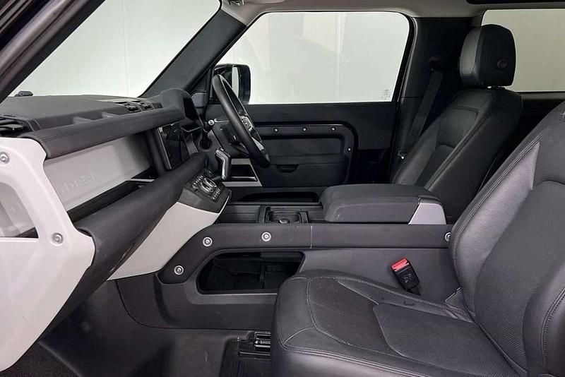 Usado Land Rover Defender 394 HP (289 kW) 2023 Preto SUV