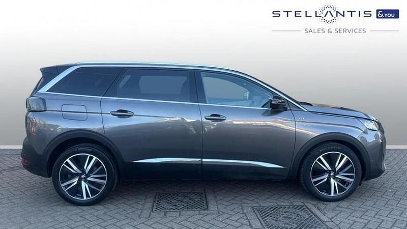 Used Peugeot 5008 Premium 129 HP (94 kW) 2023 Grey SUV
