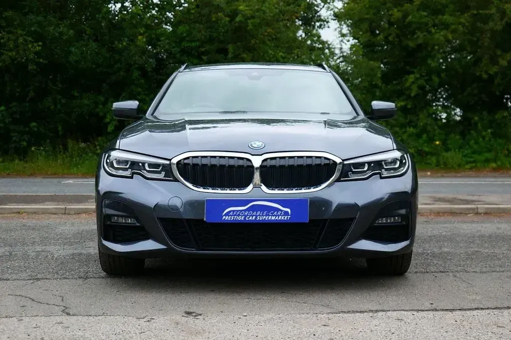 Used BMW 330e M Sport 292 HP (214 kW) 2022 Grey Estate