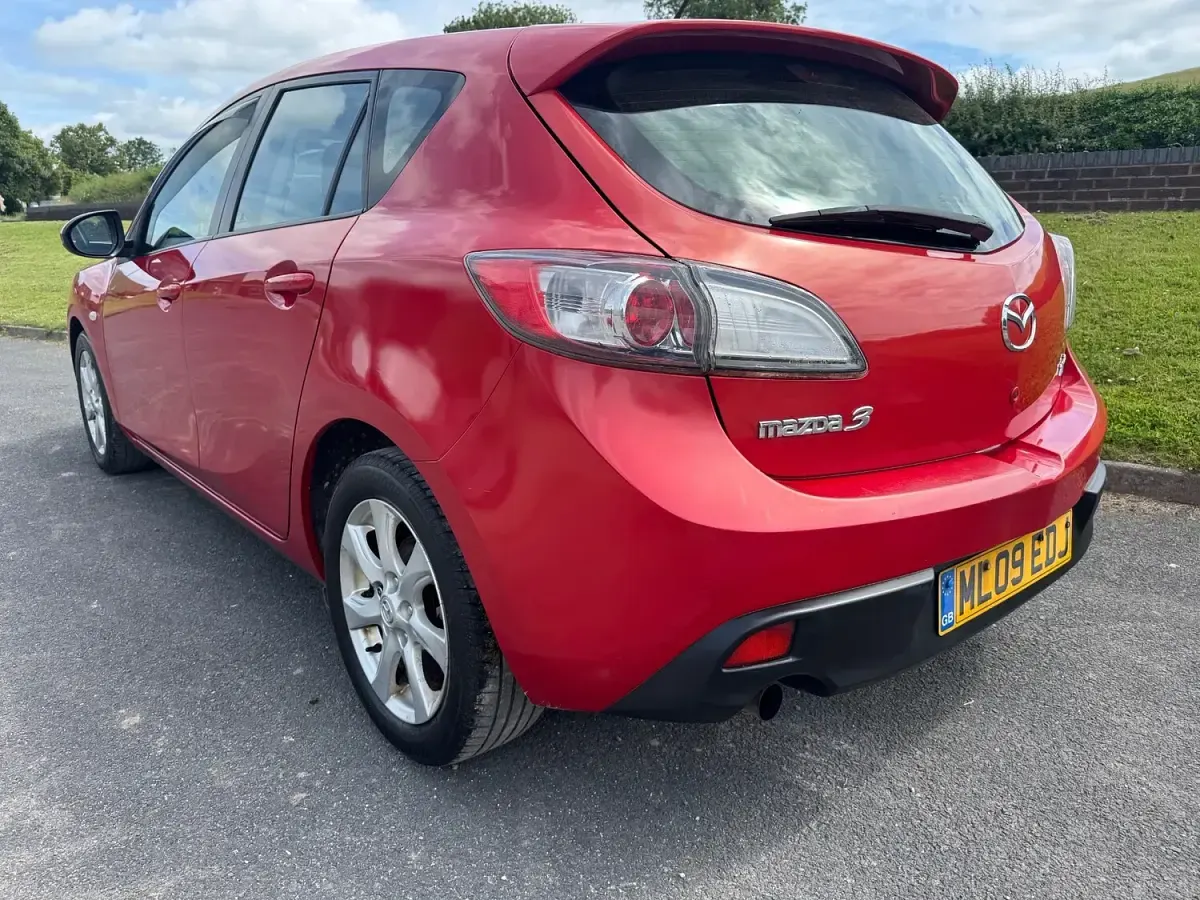 Used Mazda 3 2009 Red Hatchback