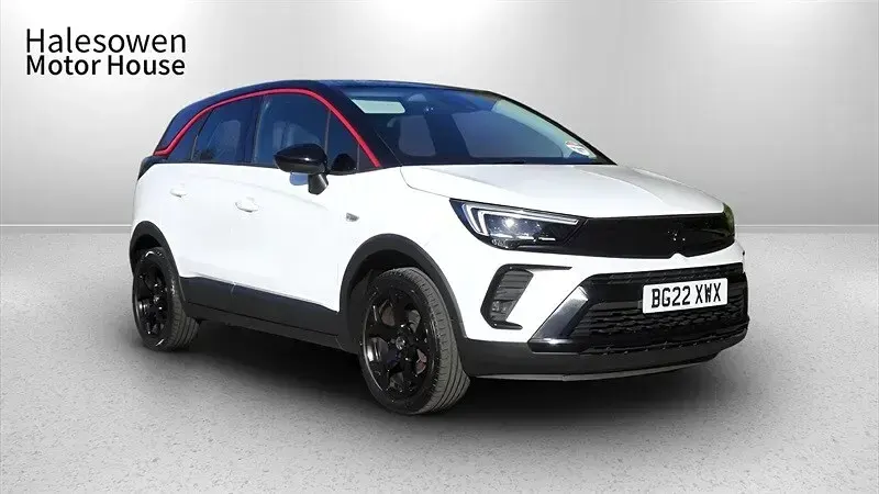 Used Vauxhall Crossland GS Line 110 HP (80 kW) 2022 White SUV