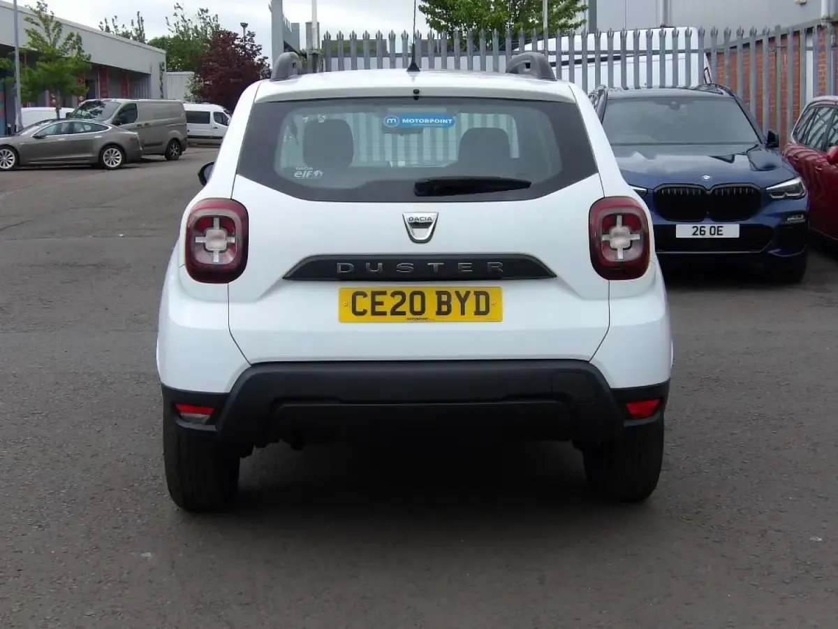 Used Dacia Duster Essentiel 100 HP (73 kW) 2020 White SUV