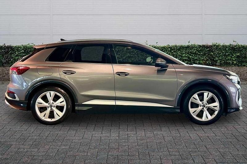 Used Audi Q4 e-tron S-Line 150 kW (204 HP) 2022 Grey SUV