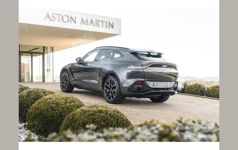 Used Aston Martin DBX 550 HP (404 kW) 2020 Grey SUV