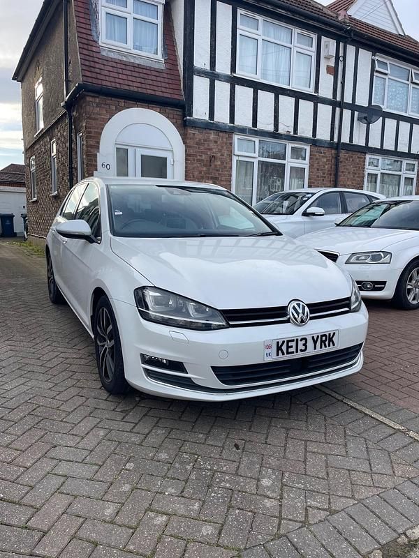 Used VW Golf VII 2013 White Hatchback